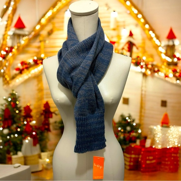 036 LOF | NWT Unisex Navy Winter Scarf (size OS) - Picture 1 of 10